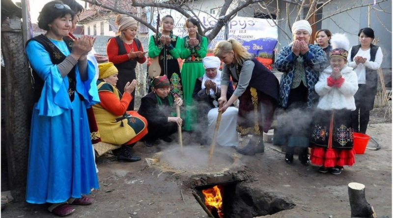 Kırgızlar'da Yüz Yıllardır Nevruz Bayramı Geleneği Sümölök