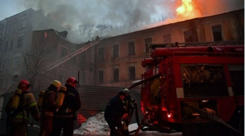 Ukrayna’da otelde yangın