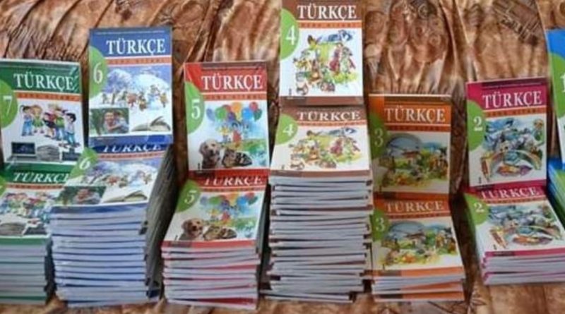 Bulgaristan'da ilk defa Eğitim Bakanlığı Türkçe ders kitabı bastı