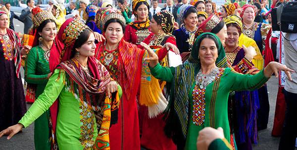 türkmenistan da düğün hazırlıkları