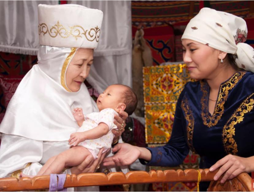 kırgız bebek
