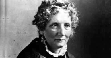Harriet Biçer Stou