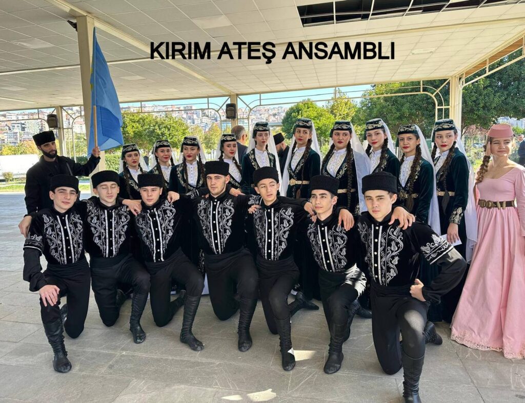 Kırım Tatar atesh dans ansambli 