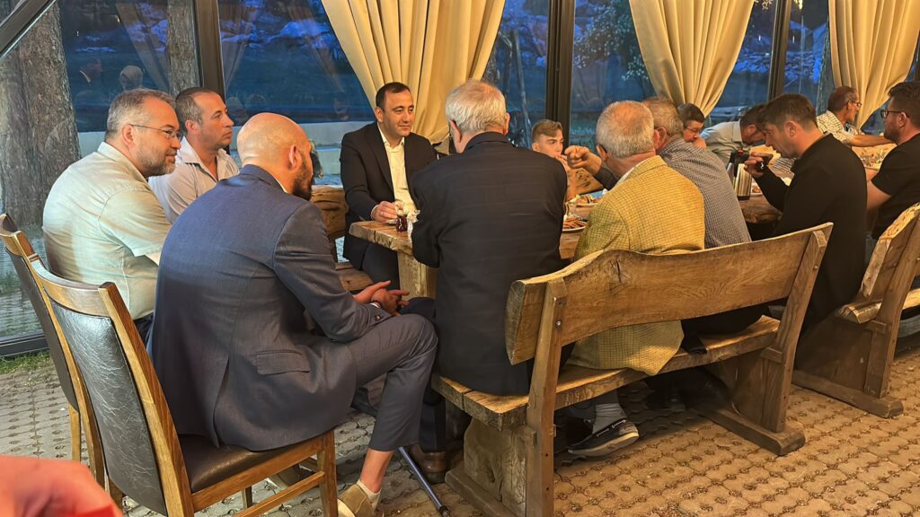Dünya Kırım Tatar Derneği Başkanı Mustafa Sarıkamış’ın Oğlunun Nişan Töreni Seydişehir Kaymakamı Cevdet Bakkal’ın Katılımıyla Gerçekleşti