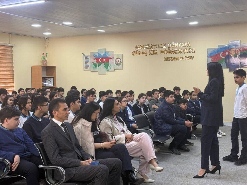 Zəngi liseyində mediasiya ilə bağlı maarifləndirici seminar keçirildi 