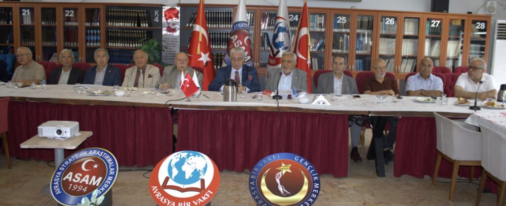 Abdullah Kılıç, Avrasya Bir Vakfı’nda konferans verdi.